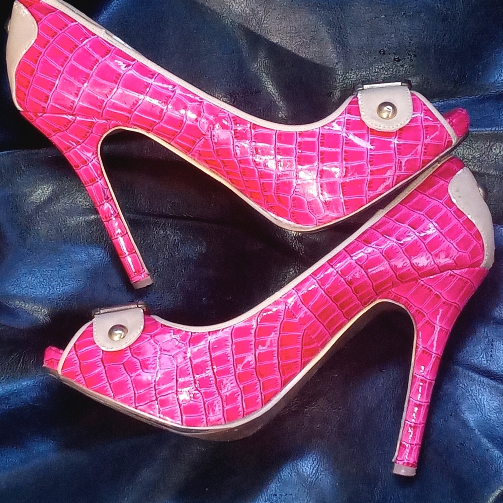 Hot Pink Heels